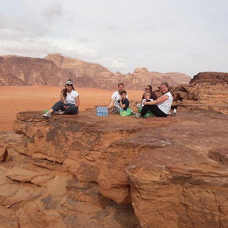 Wadi Rum Light Camp المظهر الخارجي الصورة