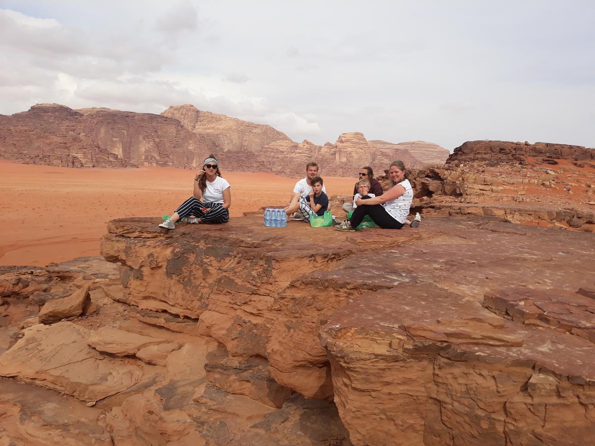 Wadi Rum Light Camp المظهر الخارجي الصورة